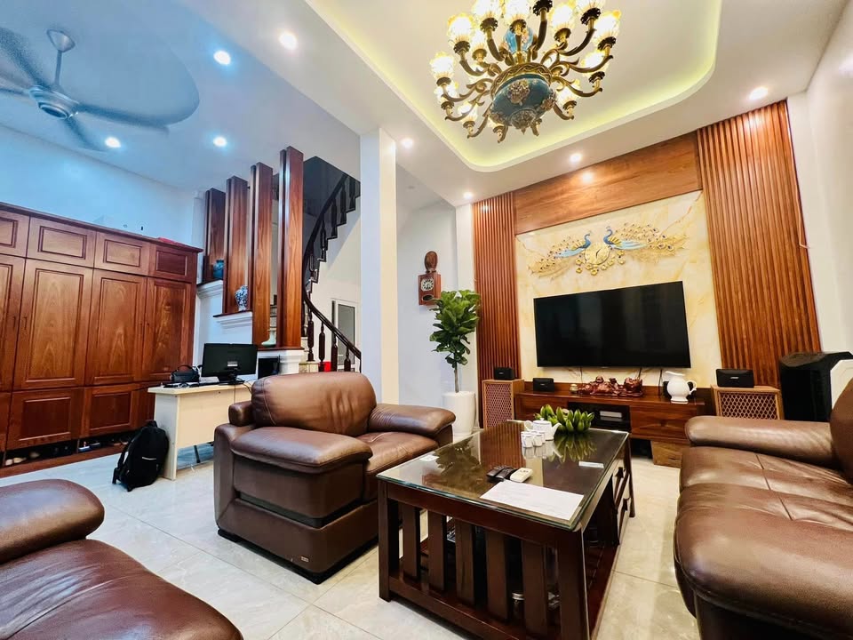 Nhà Mỹ Đình 36m² full nội thất - Sẵn sàng ở ngay, giá 8 tỷ!
