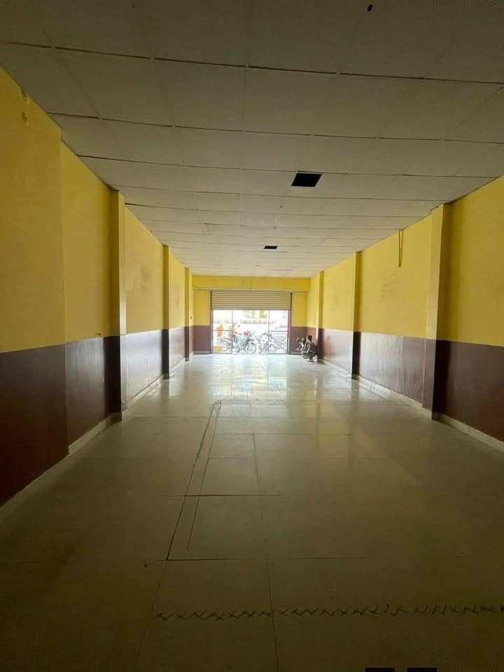 Mặt Tiền Đỗ Xuân Hợp, TP Thủ Đức - MB 150m² Kinh Doanh Sầm Uất, Giá 25 Triệu/Tháng