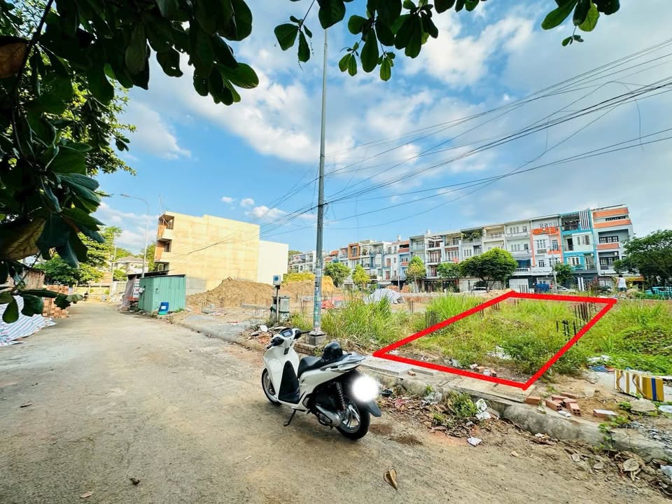 Bán đất mặt tiền 72m² Đường 447B, TP. Thủ Đức - Sẵn sàng xây 4 tầng