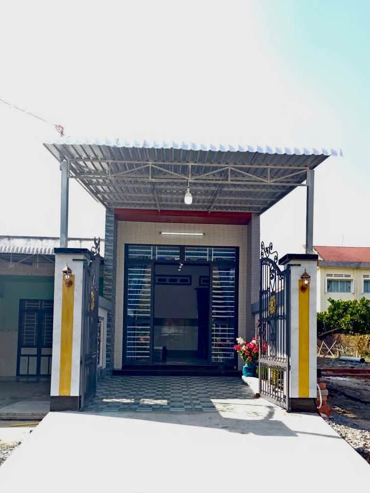 Bán nhà Phường Long Hoa 104m² giá 1.138 tỷ - Sẵn sàng ở ngay!