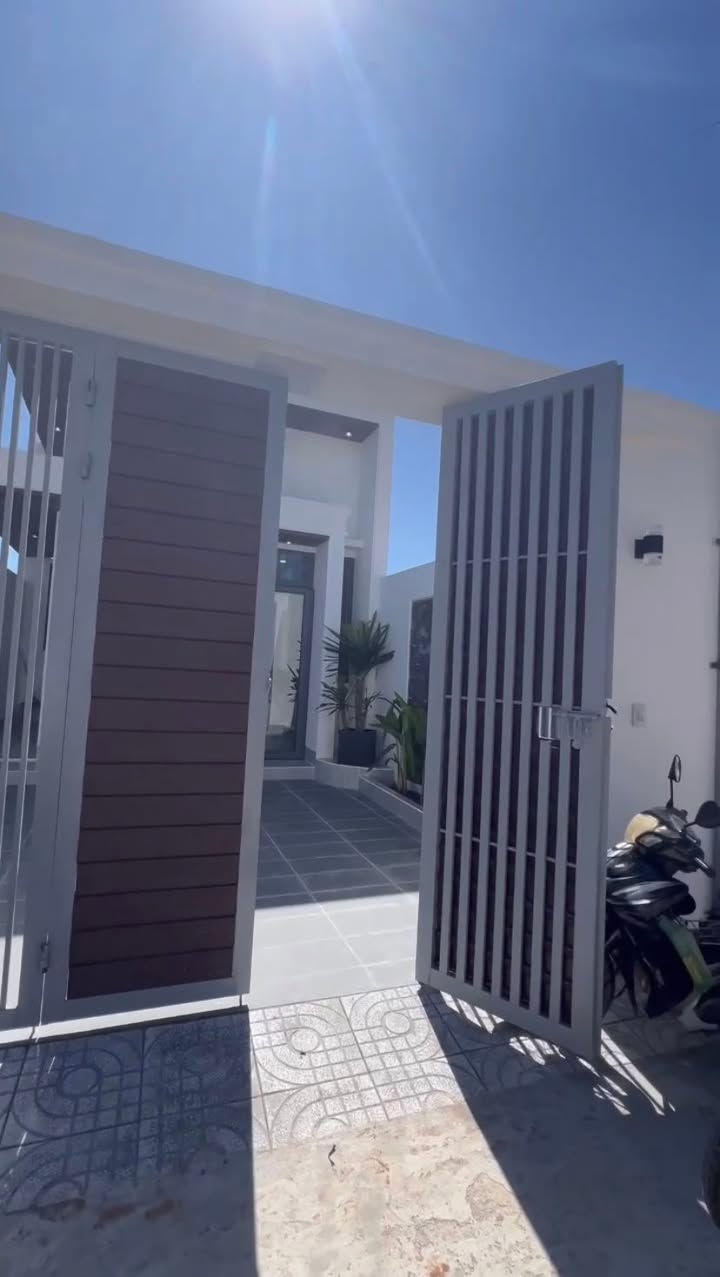 Nhà Mặt Tiền Phan Thiết 100m² - 1.58 Tỷ, Sẵn Sàng Dọn Vào Ở Ngay!