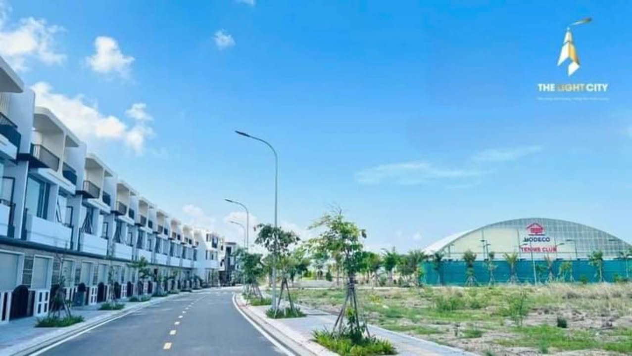 Nhà phố THELIGHTCITY Bà Rịa 100m² - Vị trí đẹp giá tốt!