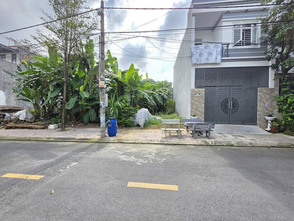 Đất KDC Đất Mới Dĩ An 105m² giá 3.85 tỷ - Sổ hồng sẵn, thổ cư 100%