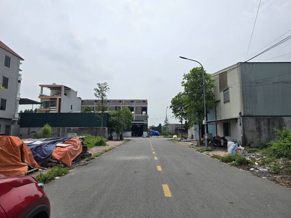 Bán Đất Lạc Vệ Tiên Du 90m² Hướng Bắc - Sổ Hồng Sẵn Sàng