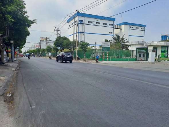 Bán Xưởng 2392m² Mặt Tiền Lê Văn Khương, Hóc Môn - Giá 80 Tỷ