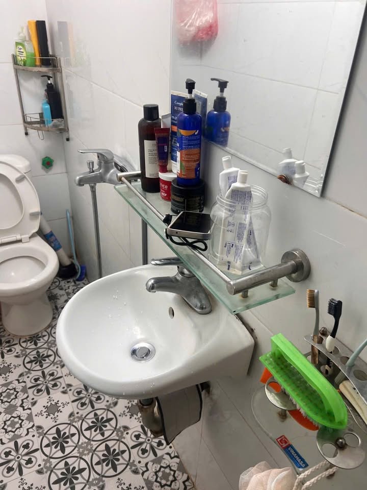 Thuê phòng trọ Thụy Khuê 15m² giá 2.3 triệu - Giờ giấc tự do!