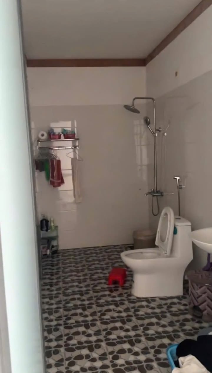 Bán nhà mặt tiền Trần Huy Liệu 180m² giá 1.89 tỷ - Kinh doanh tốt!