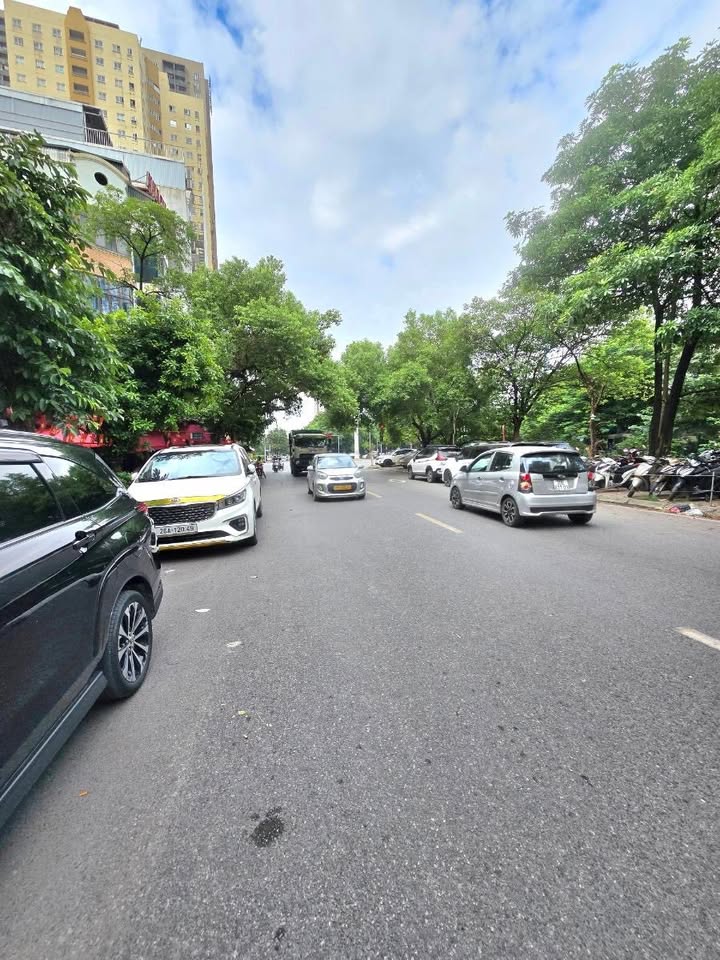 Tòa Văn Phòng Mặt Phố Tú Mỡ, Cầu Giấy - 400m², Dòng Tiền 50tr/tháng