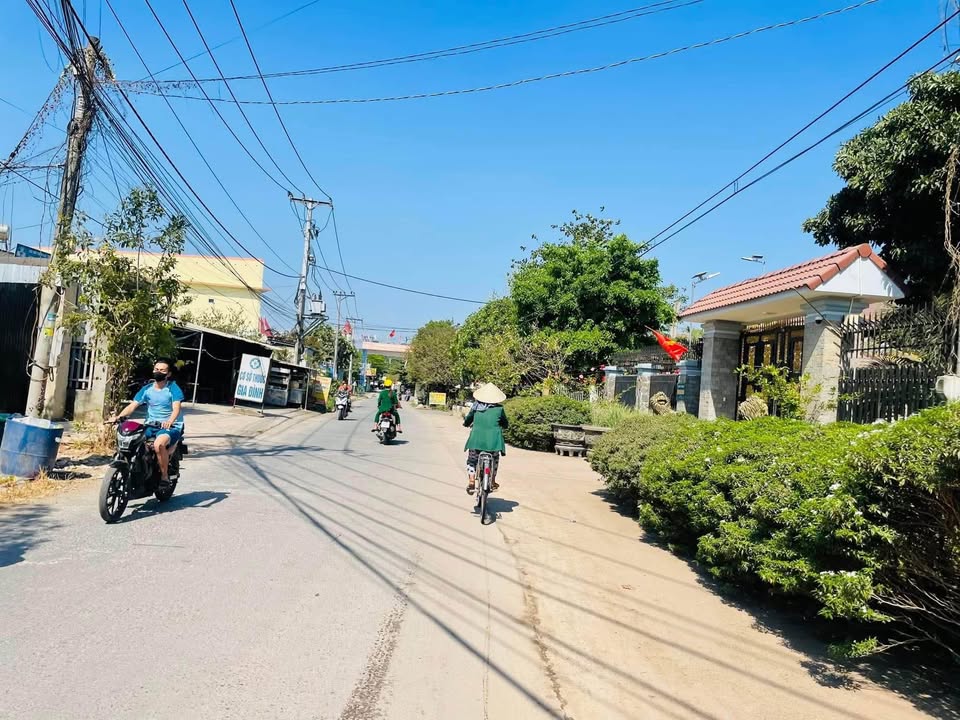 Đất nền mặt tiền Giang Điền 100m² giá 2.35 tỷ - Sổ đỏ chính chủ