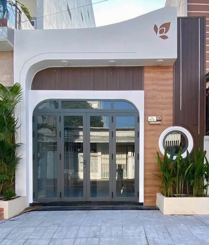 Nhà Mặt Tiền Nguyễn Văn Tố, Rạch Giá 100m² - Kinh doanh Đắc Lộc