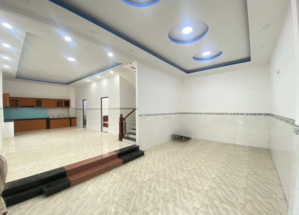 Bán nhà Phường Tăng Nhơn Phú B 100m² 4 tỷ - Sẵn sàng ở ngay!