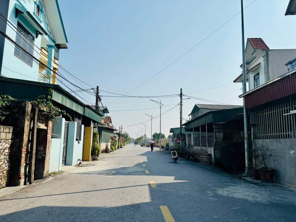 Bán nhà 92m² Kim Bảng Hà Nam giá dưới 2 tỷ - Ô tô vào tận nhà!