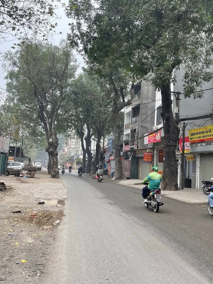 Nhà Mặt Phố Đại Mỗ 68m², 3 Tầng, Kinh Doanh Sầm Uất - Giá 16 Tỷ