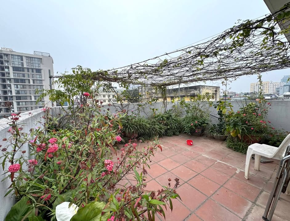 Bán nhà Hào Nam Đống Đa 39m² 6 tầng - Vị trí đẹp, ngõ thông thoáng!