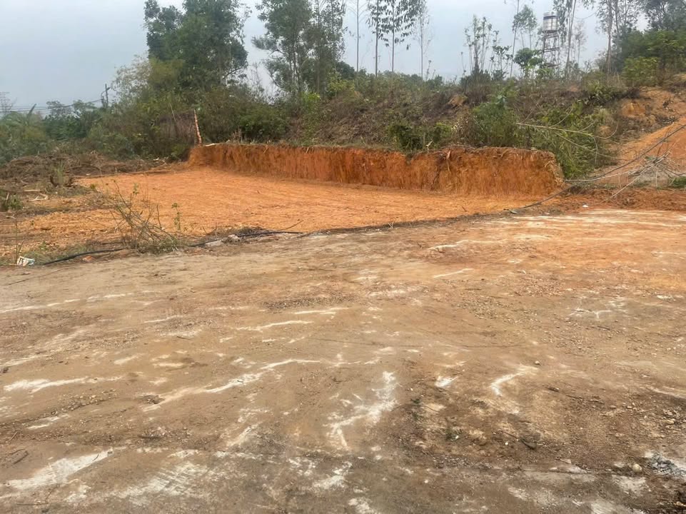 Đất nền TDP Lưu Quang 107.4m² giá 800 triệu - Sổ đỏ chính chủ!