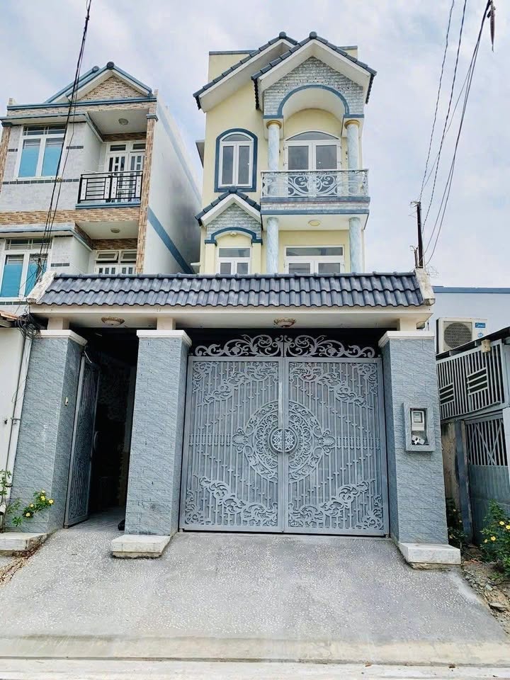 Nhà Hẻm 1 Xẹt Tân Hiệp 26, Q12 - 118m², Ngang 6m, 5.2 Tỷ - Kinh Doanh Tốt