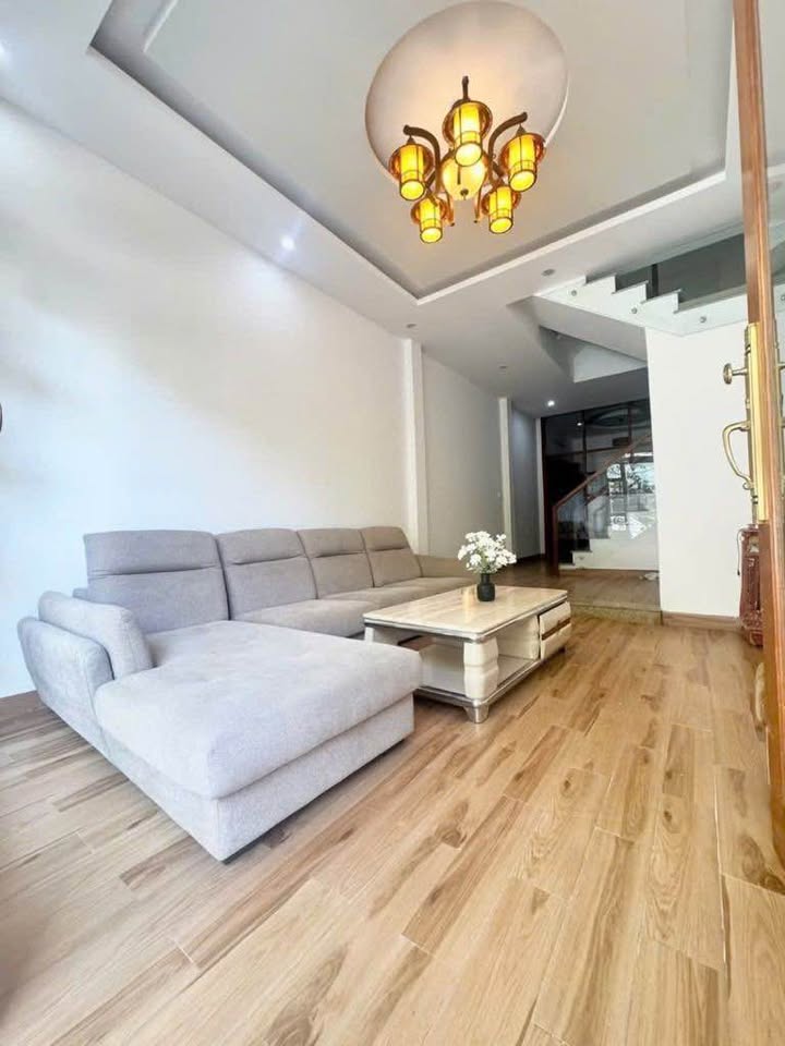 Nhà mặt tiền Cao Xuân Dục Hải Châu 60m² 8.2 tỷ - Vị trí đắc địa!