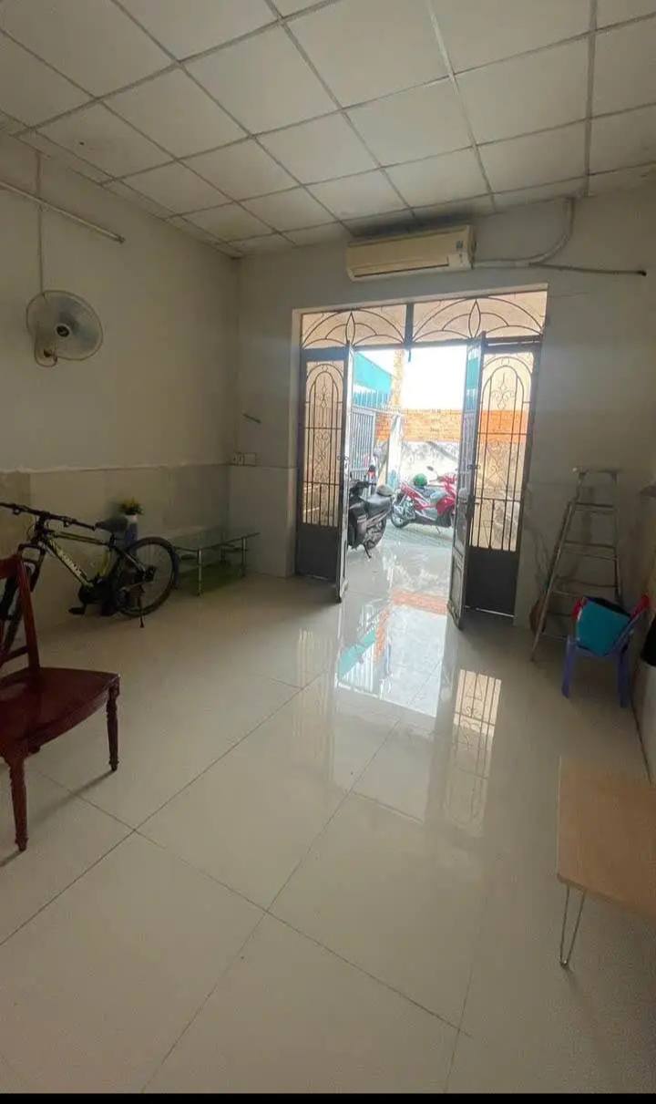 Bán Nhà Tam Đông Hóc Môn 72m² Giá 2.3 Tỷ - Sổ Hồng Riêng Ở Ngay