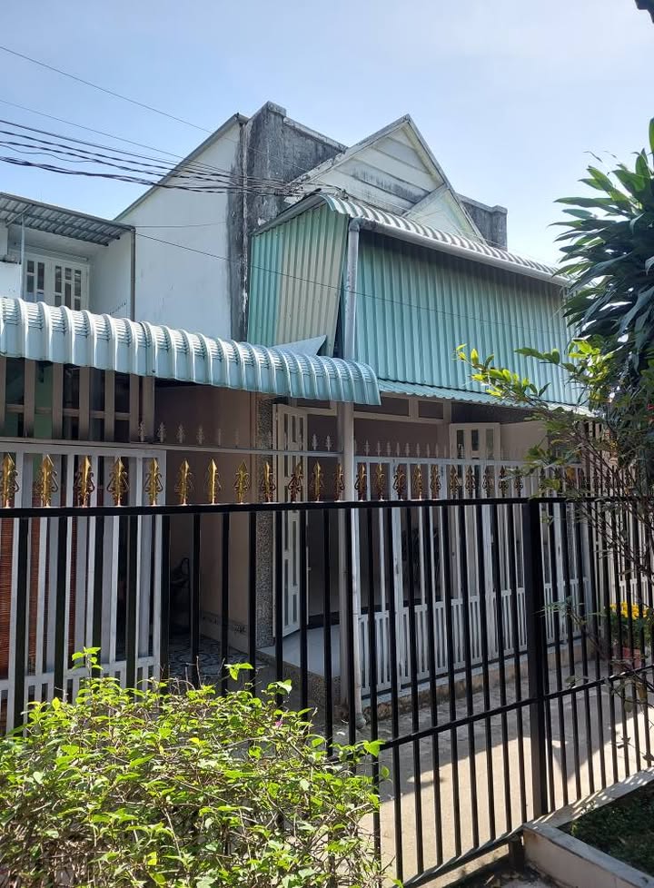 Nhà riêng Thái Hòa, Tân Uyên 90m² - Vị trí đẹp, 4 triệu/tháng!