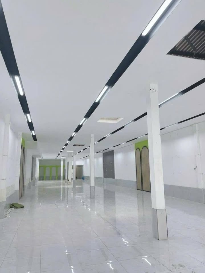 Nhà phố Lý Tự Trọng, Cần Thơ 450m² - Mặt tiền kinh doanh đắc địa!