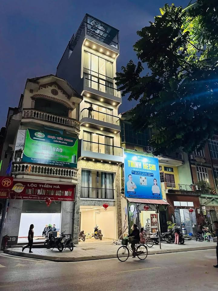 Nhà Duplex Ngọc Thụy 8 Tầng Thang Máy - Kinh Doanh & Ở Đỉnh Cao