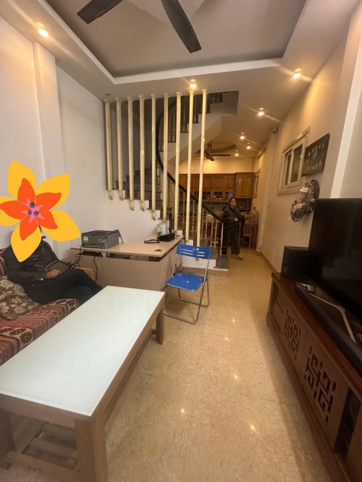 Nhà Phố Đội Cấn, Ba Đình 40m² - Ngõ thông, kinh doanh đỉnh!