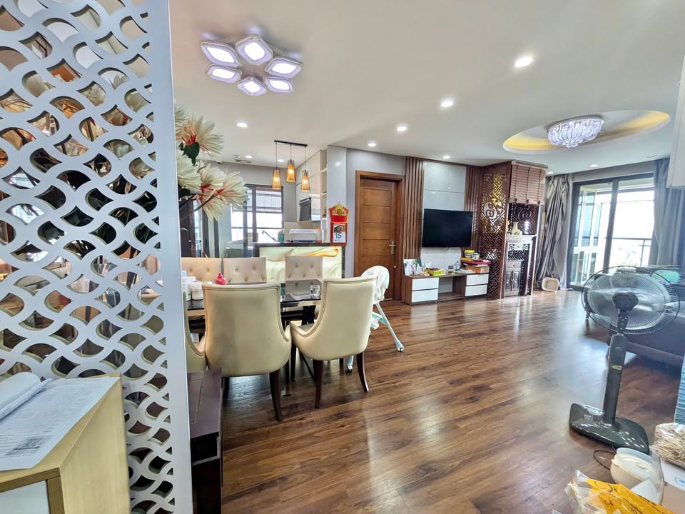 Căn hộ Sunsquare Nguyễn Hoàng 85m² – Full nội thất cao cấp!