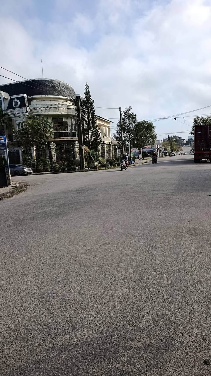 Đất nền Bàu Vá đường Út Tịch 95m² giá 4.4 tỷ - Sổ đỏ chính chủ