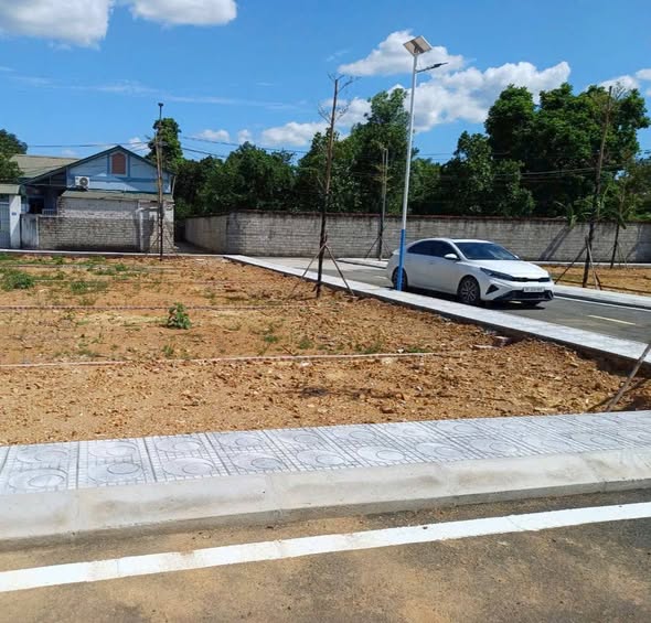 Đất Vàng Hòa Lạc 104m² - Sổ Đỏ Full Thổ Cư, Giá 2.4 Tỷ