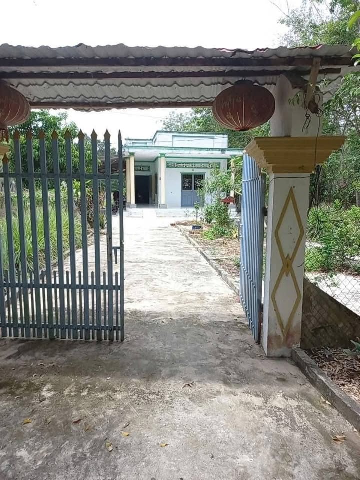 Bán nhà vườn Tân Châu Tây Ninh 2000m² giá 750 triệu - Sổ hồng sẵn