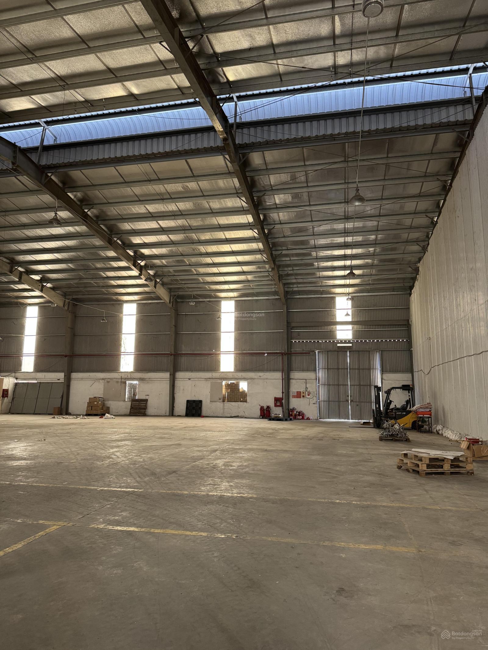 Cho thuê xưởng 1200m² KCN Thạch Thất - Quốc Oai, container vào tận nơi