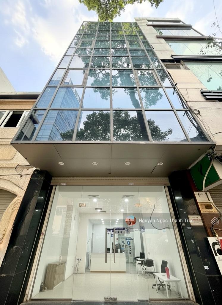 Nhà mặt tiền Phó Đức Chính Q1 120m² giá 72 triệu - Vị trí đắc địa