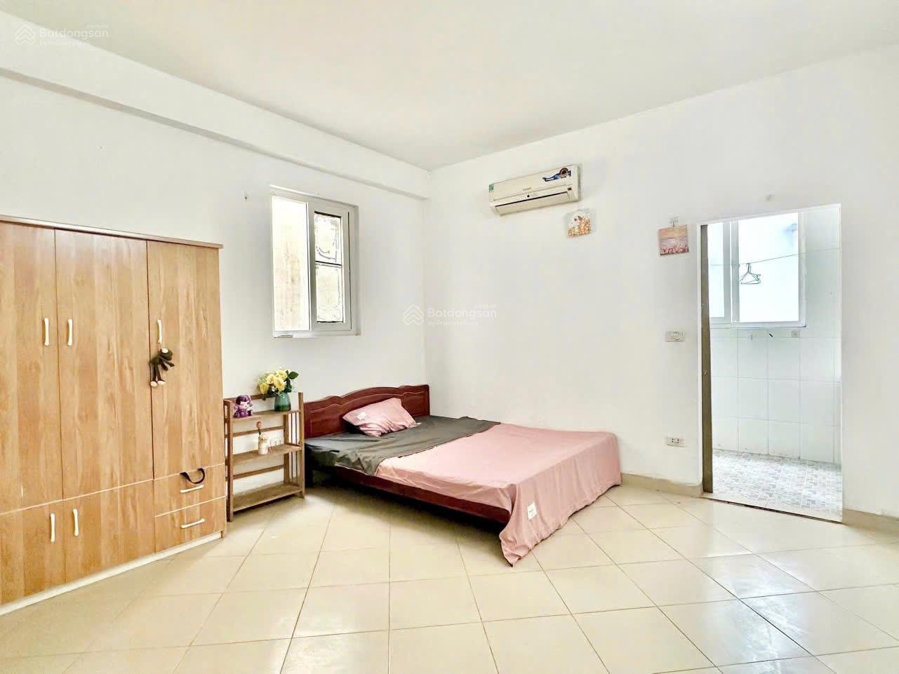 Cho thuê phòng 30m² full nội thất, 1 ngủ 1 bếp riêng - 319 Trần Cung, Bắc Từ Liêm