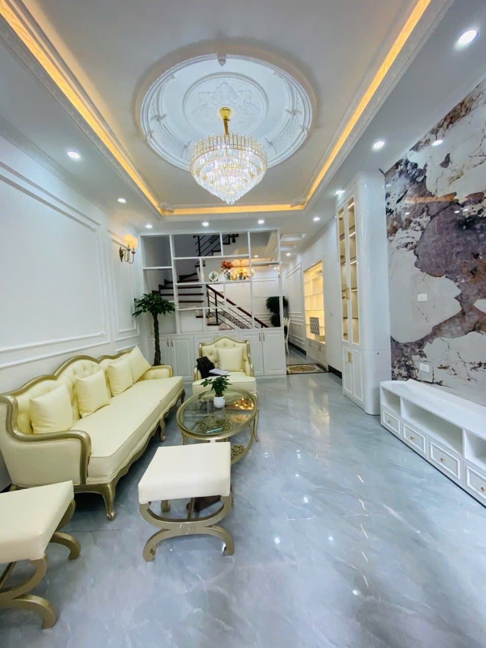 Nhà phố Thịnh Quang Đống Đa 52m² giá 20.5 tỷ - Vị trí đắc địa!