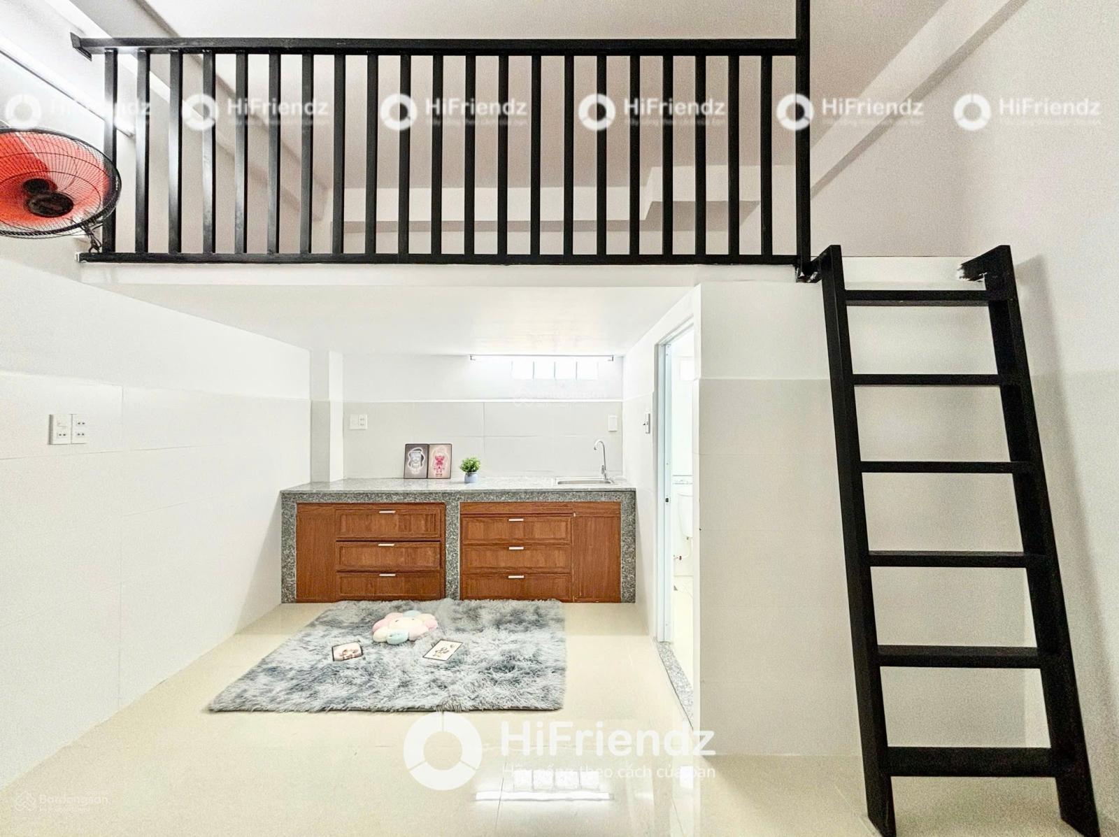 Cho thuê phòng trọ 28m² có gác, thang máy - Ngã tư Lũy Bán Bích, Tân Phú