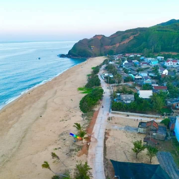 Đất Biển Hoài Hải Hoài Nhơn 300m² Thổ Cư - Sổ Đỏ Sẵn Sang Tên