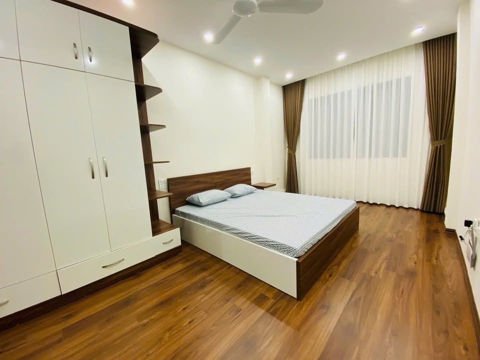 Thuê phòng Đống Đa 28m² giá 4.7 triệu - Giờ giấc tự do!