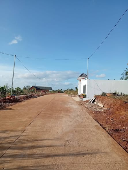 Đất nền Thị xã Buôn Hồ 140m² - Sổ đỏ chính chủ, pháp lý rõ ràng!