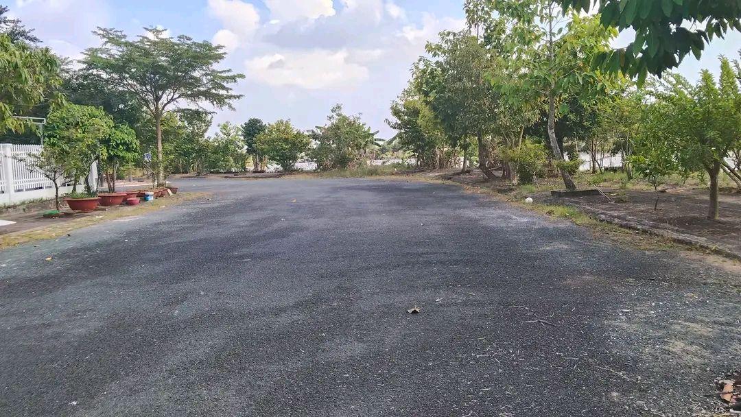 Đất Nền Cà Mau - Mặt Tiền Lê Trọng Tấn, 121m², View Sông, Giá 900 Triệu