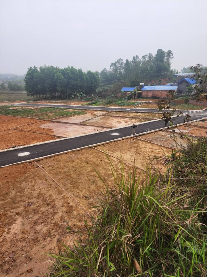 Đất nền Bắc Sơn Sóc Sơn 1000m² giá 2 tỷ - Sổ đỏ chính chủ sẵn sàng!