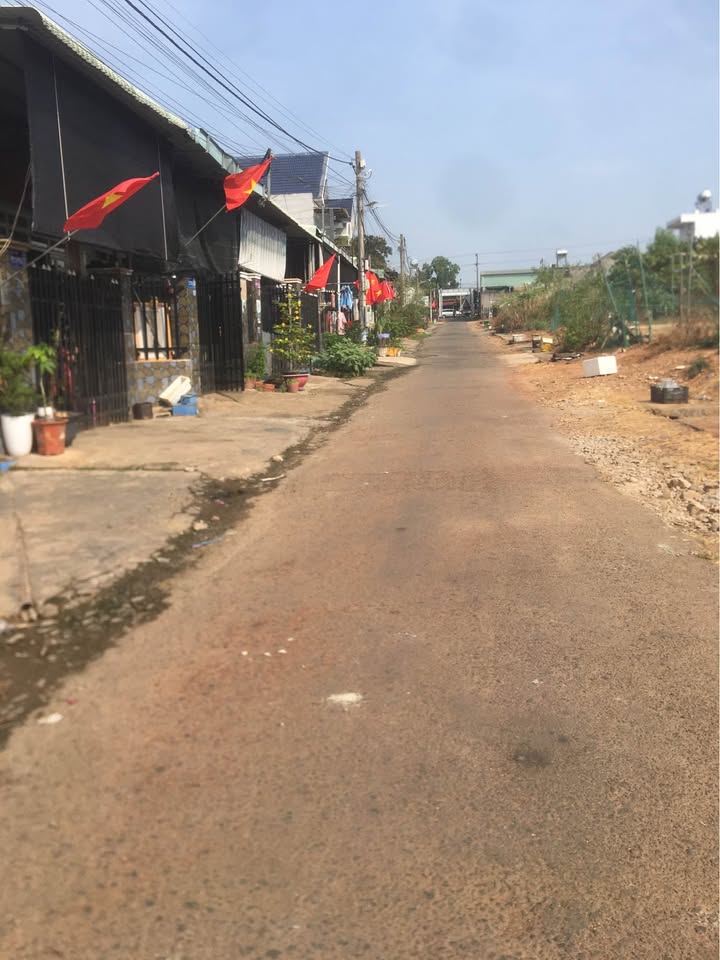 Nhà riêng Tân Xuân, Đồng Xoài 70m² giá 1.1 tỷ - Vị trí đẹp, kinh doanh tốt!