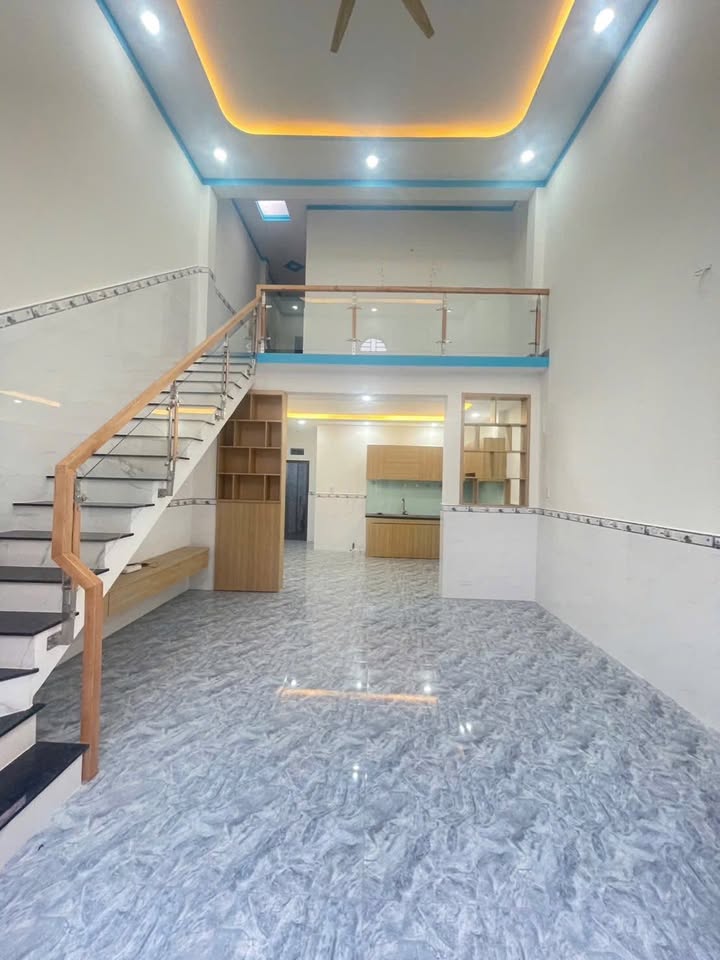 Nhà Dĩ An 58m² - Hẻm Xe Hơi, 3PN, Gần Ngã Ba Chiêu Liêu - 1.95 Tỷ