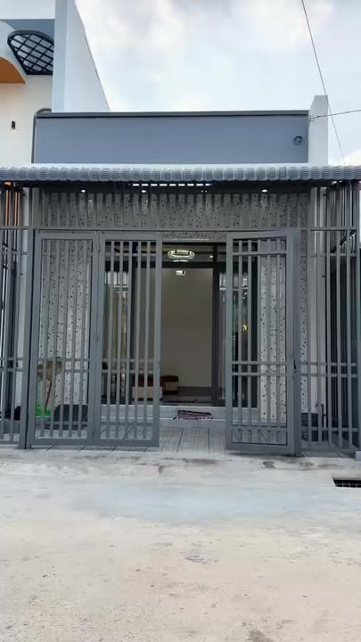 Nhà Mặt Tiền Hoàng Lê Kha Rạch Giá 80m² - Sẵn Sàng Vào Ở Ngay!