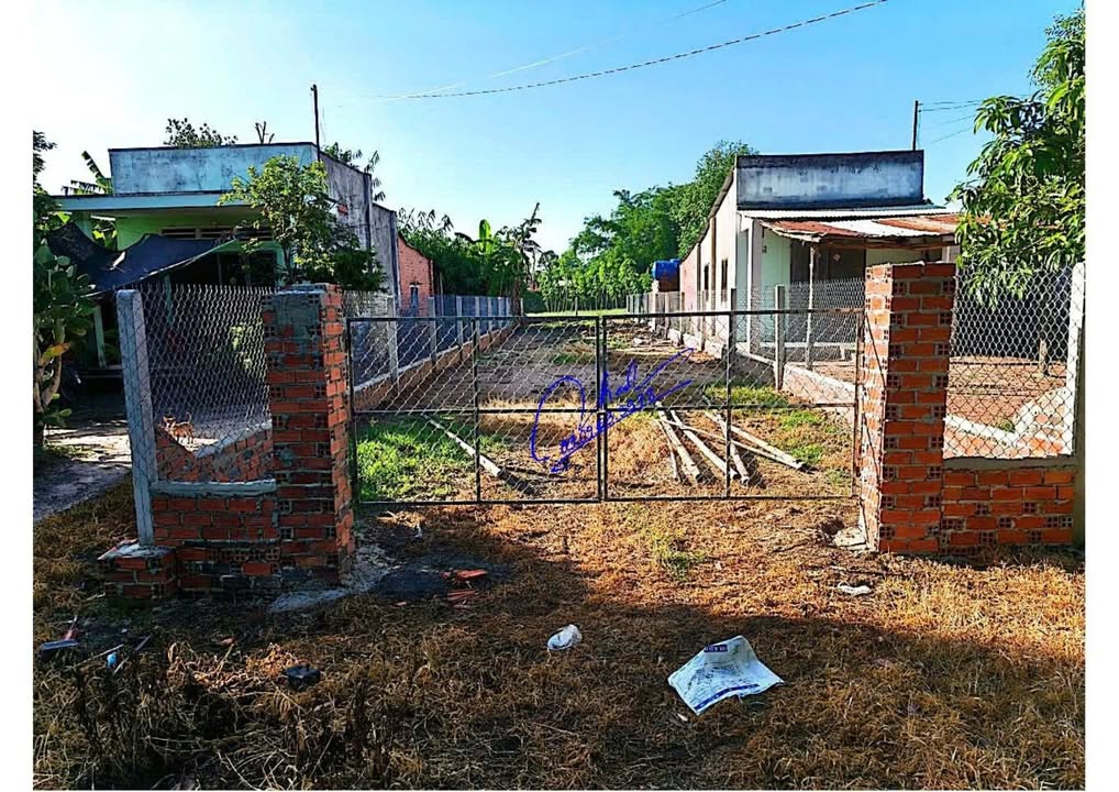 Đất nền Châu Thành, Tây Ninh 210m² - Sổ đỏ chính chủ, bán gấp!