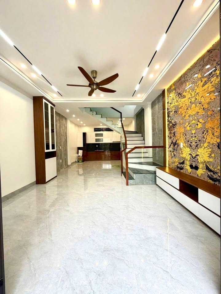 Nhà 3 tầng Phường Trần Hưng Đạo Thái Bình 45m² - Sẵn sàng ở ngay!