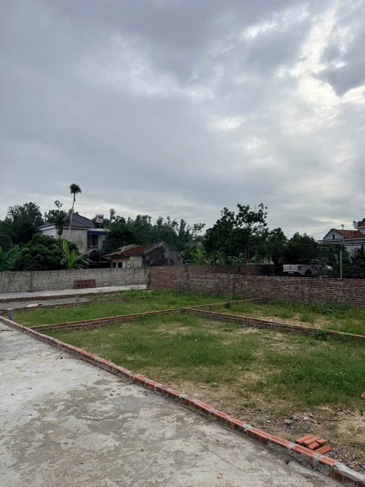 Đất nền Hà Tu, Hạ Long 56m² - Đường to ô tô đỗ cửa!