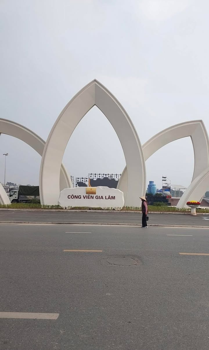 Chung cư Đặng Xá 75m² – Căn góc view hồ, nội thất đẳng cấp!