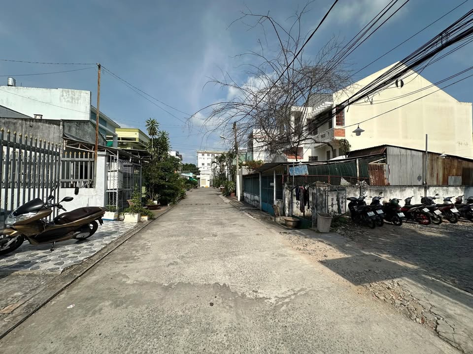 Nhà Hoàn Công 200m² Trần Hoàng Na, Ninh Kiều - Sổ Hồng Thổ Cư 100%