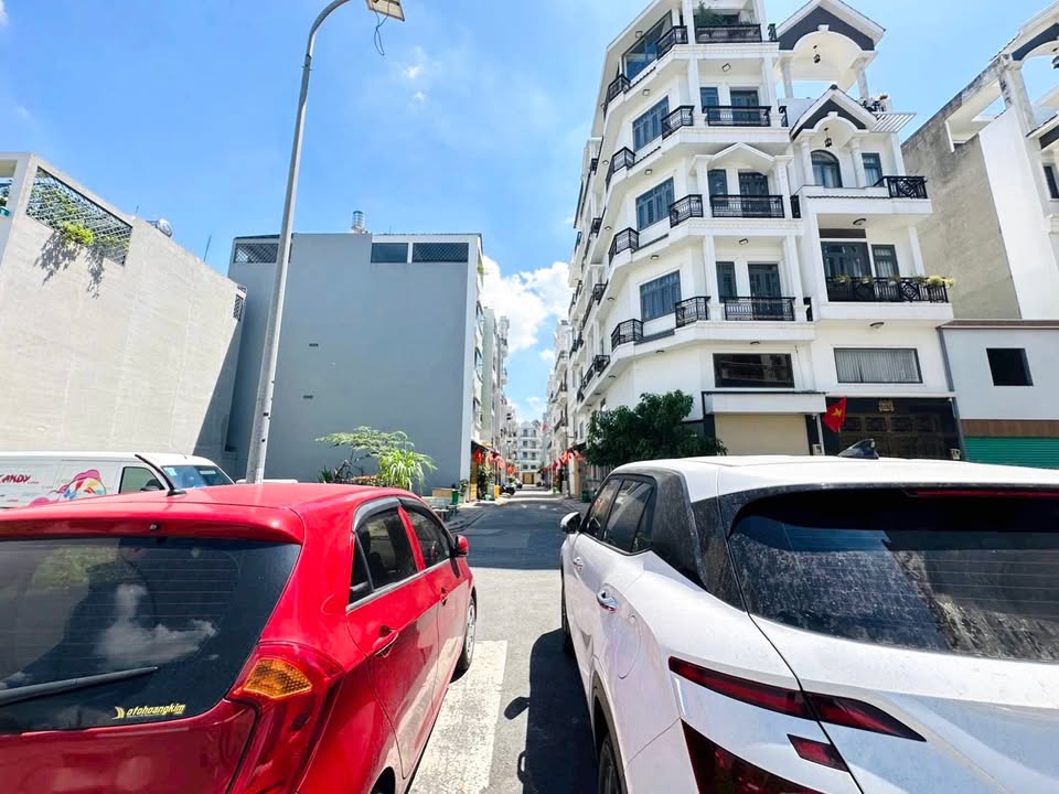 Bán đất phân lô Bình Tân 56m² giá 4.75 tỷ - Sổ đỏ chính chủ