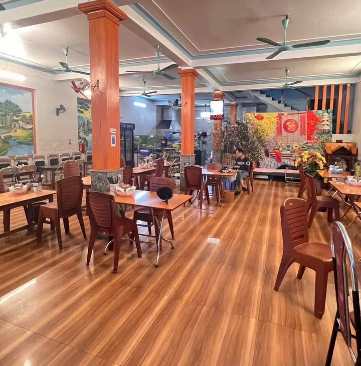 Nhà Phố Đông Vệ 180m² - Dòng Tiền Ổn Định 30 Triệu/Tháng!